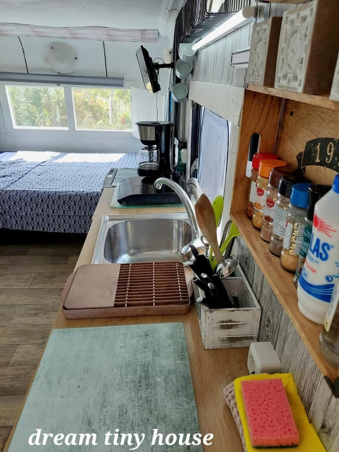 Dream Tiny House Or Luxus Tent With Pool Hébergement de vacances